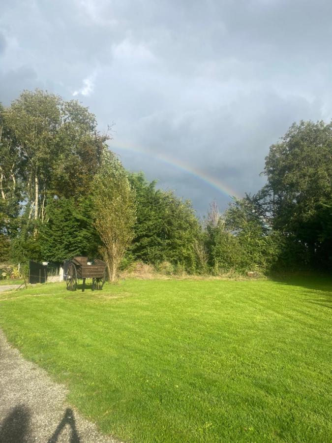 Les 4 Seasons, Agreable Gite Avec Terrasse Et Jardin La Croix Bigot Kültér fotó